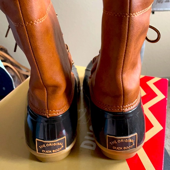 Duck Boots - Picture 3 of 6